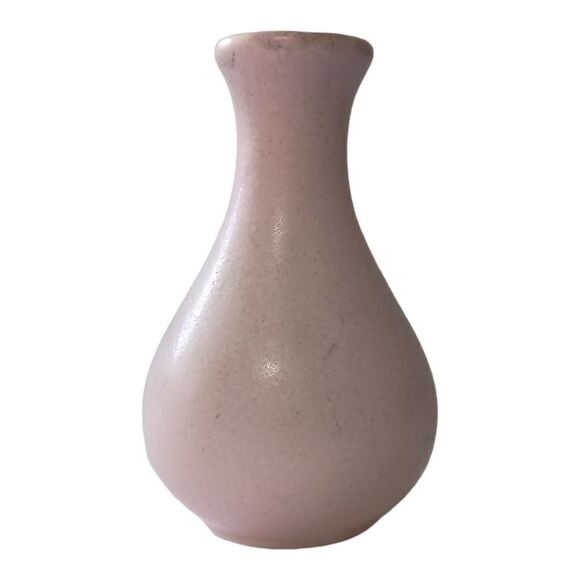 Vintage Mini Bud Vase Pottery Teardrop Pale Pink Miniature Minimalist Farmhouse. - Picture 7 of 14